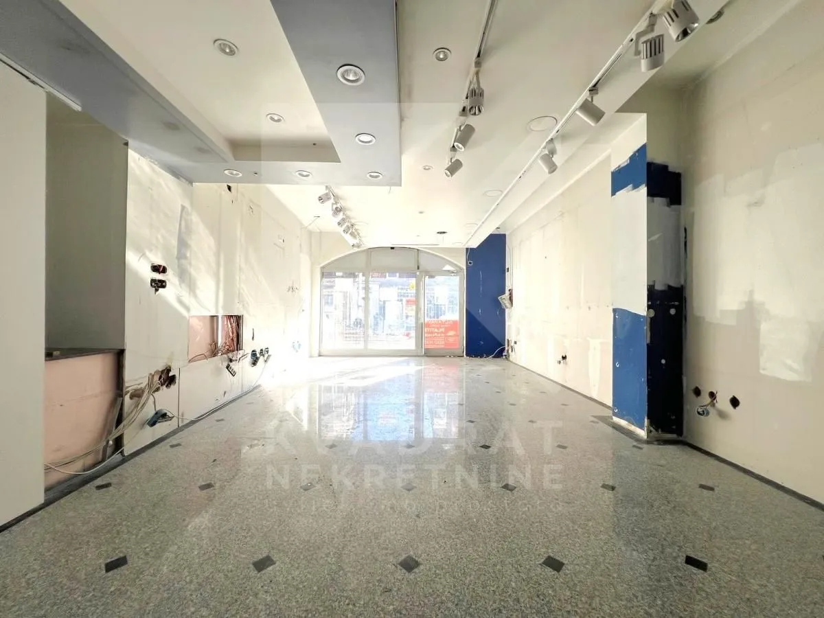 Rent, office space, 450m², Centar, Podgorica