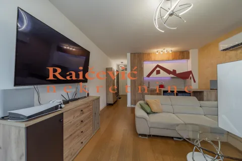 Sale, one bedroom apartment, 40m², Stari Grad, Beograd - image 7