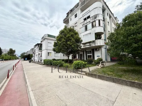Prodaja, jednosoban stan, 50m², Zabjelo, Podgorica - image 1