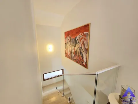 Prodaja, kuća, 261m², Rijeka Reževići, Budva - image 12