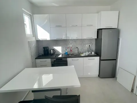 Izdavanje, jednosoban stan, 40m², Bjeliši, Bar - image 2