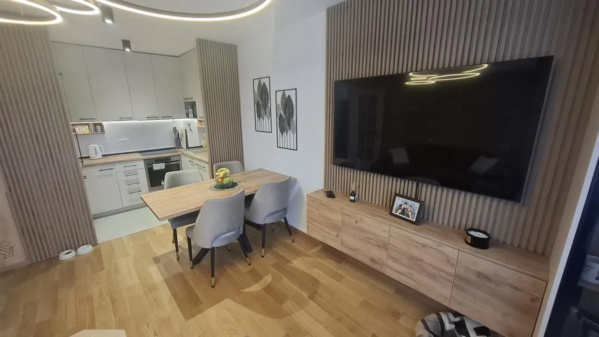 Prodaja, četvorosoban stan, 80m², Nova Detelinara, Novi Sad Sve Podlokacije