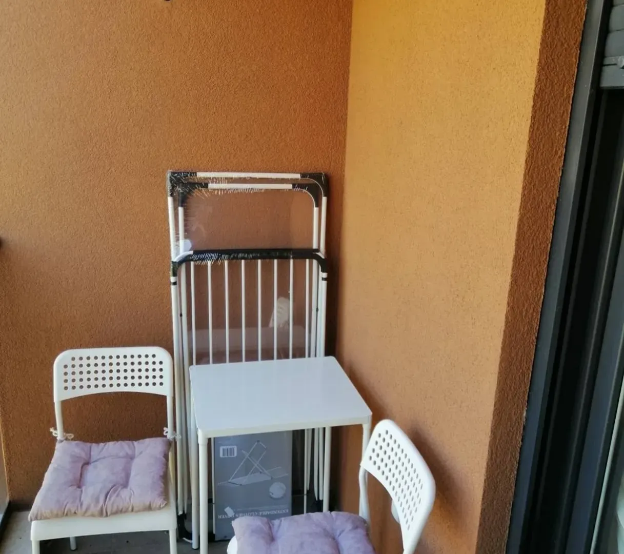 Izdavanje, jednosoban stan, 40m², 1 maj, Podgorica