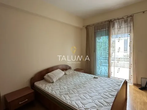 Izdavanje, jednosoban stan, 60m², Centar, Podgorica - image 2