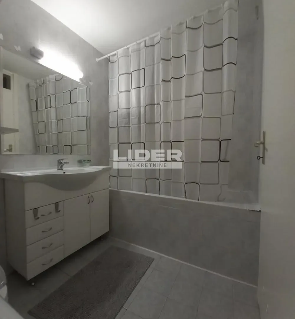 Izdavanje, dvosoban stan, 56m², Novi Beograd Blok 63, Novi Beograd Sve Podlokacije