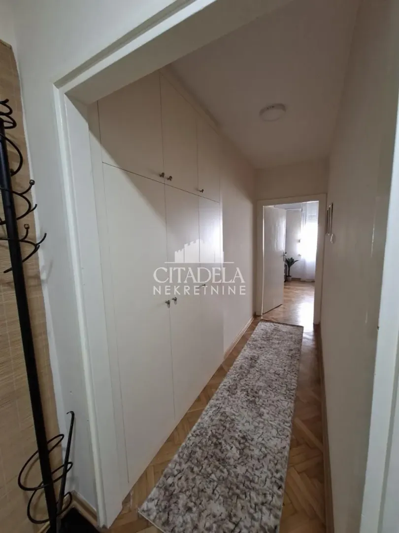 Izdavanje, dvosoban stan, 53m², Čukarica, Beograd