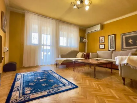 Sale, apartment, 105m², Blok 7, Podgorica - image 2