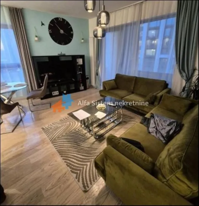 Izdavanje, dvosoban stan, 63m², Savski Venac, Beograd