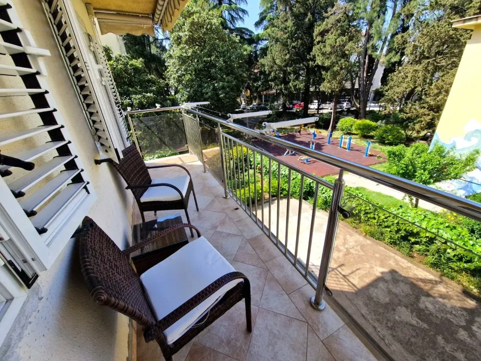 Rent, one bedroom apartment, 68m², Tivat, Crna Gora