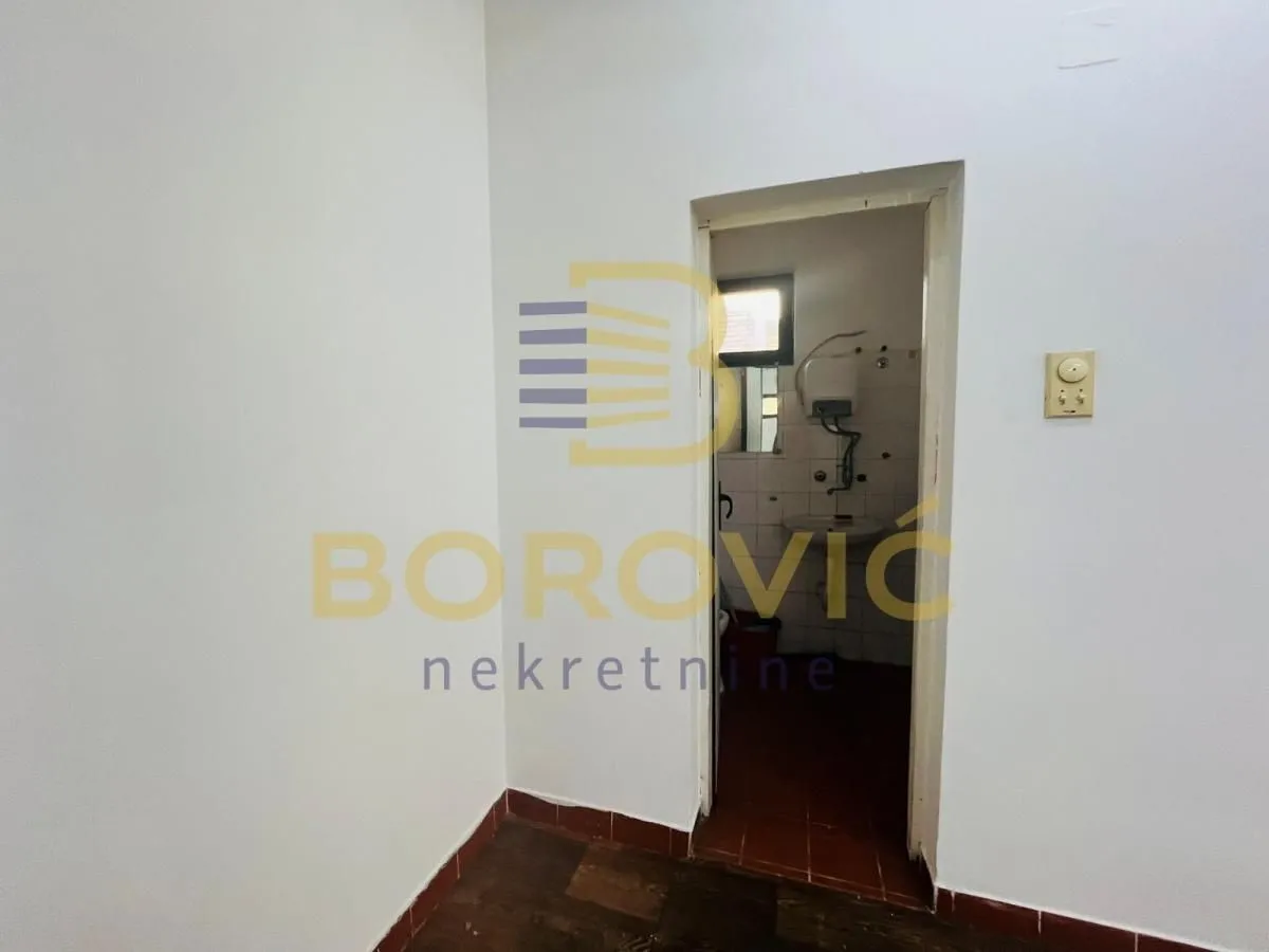 Rent, office space, 200m², Voždovac Sve Podlokacije, Beograd