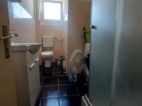 Prodaja, trosoban stan, 68m², Centar, Nikšić - image 6