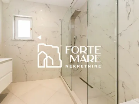 Prodaja, dvosoban stan, 133m², Đenovići, Herceg Novi - image 2