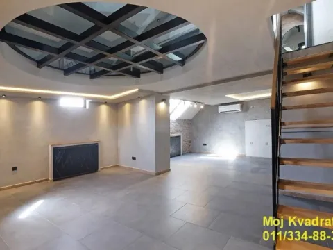 Izdavanje, trosoban stan, 150m², Savski Venac, Beograd - image 3