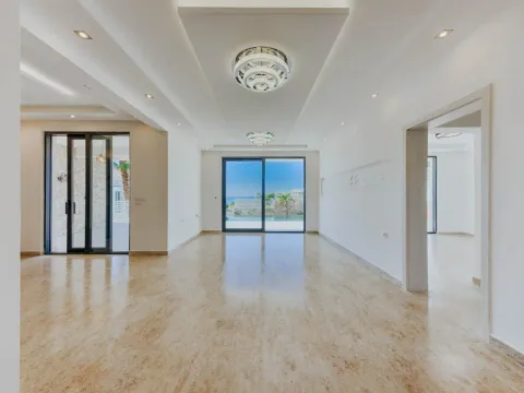 Prodaja, kuća, 365m², Utjeha, Bar - image 5