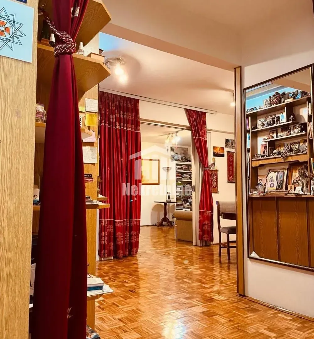 Prodaja, trosoban stan, 103m², Čukarica, Beograd