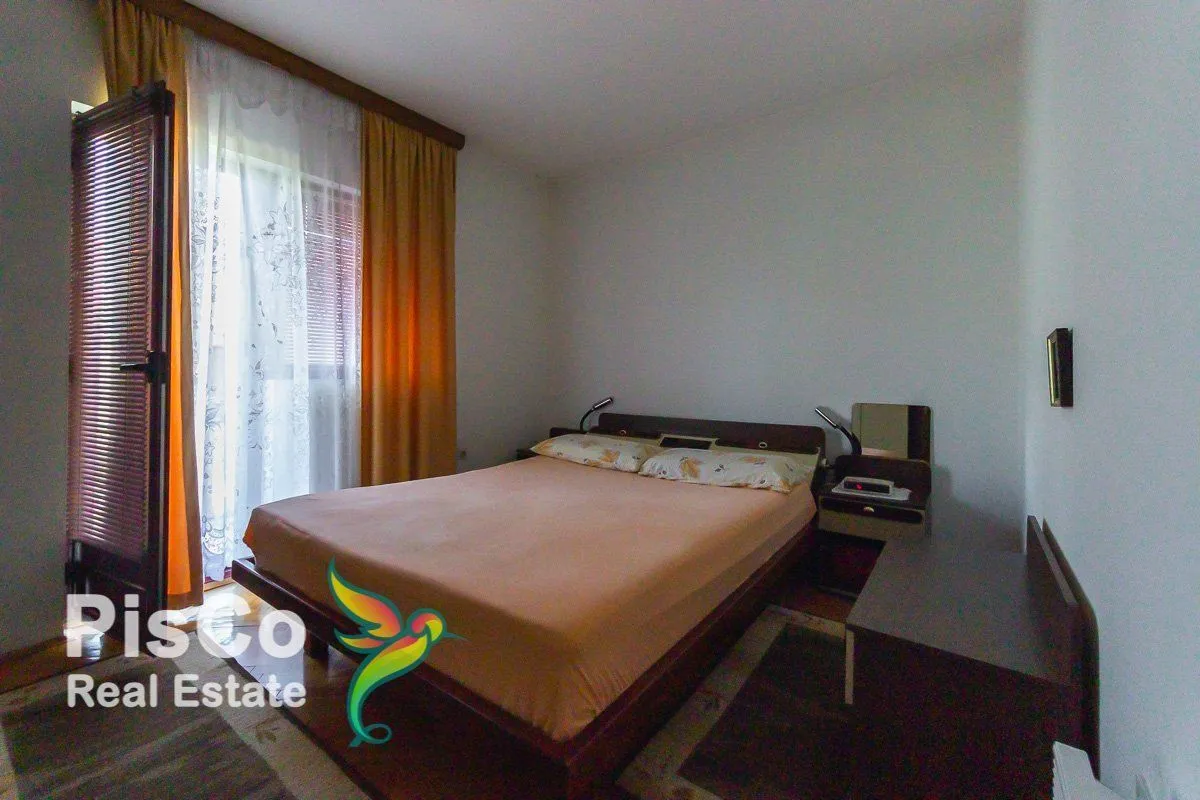 Prodaja, kuća, 375m², Zagorič, Podgorica