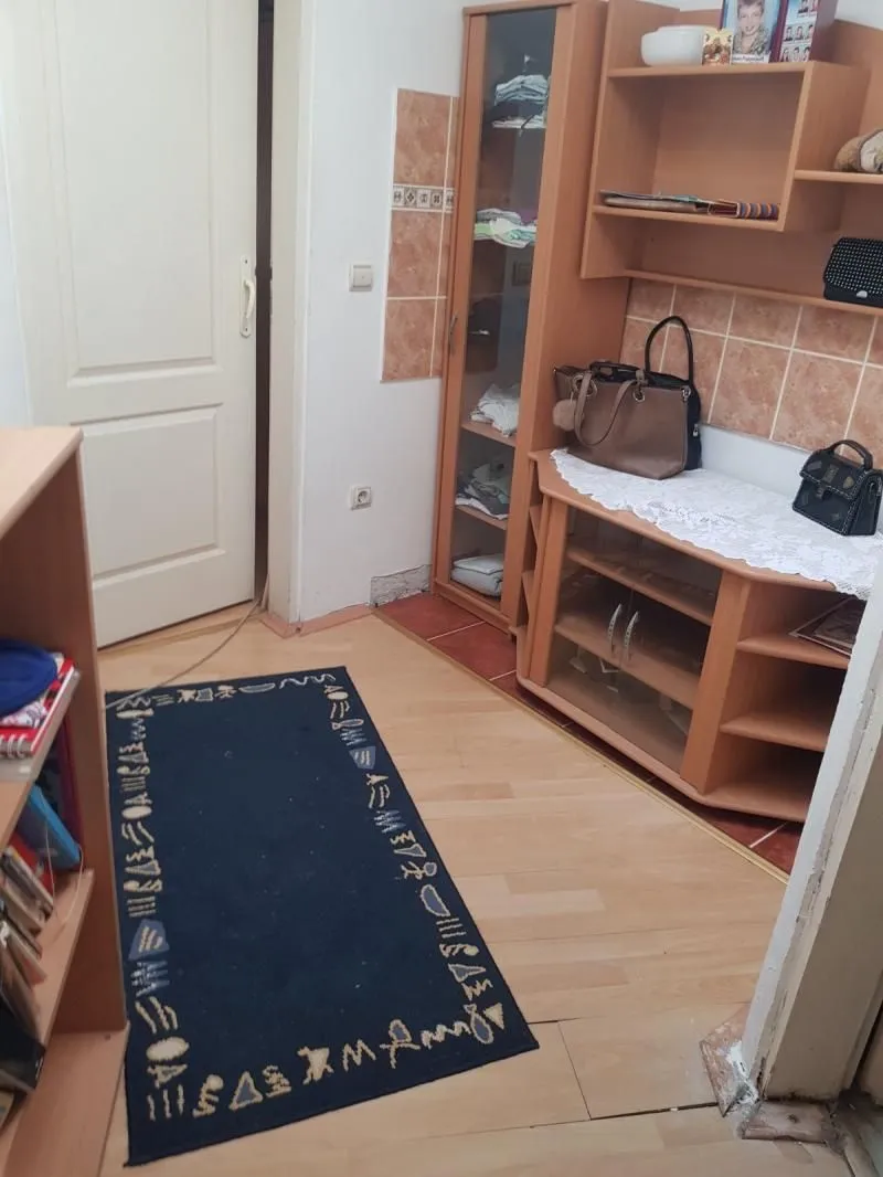 Prodaja, kuća, 81m², Zemun Kalvarija, Zemun Sve Podlokacije