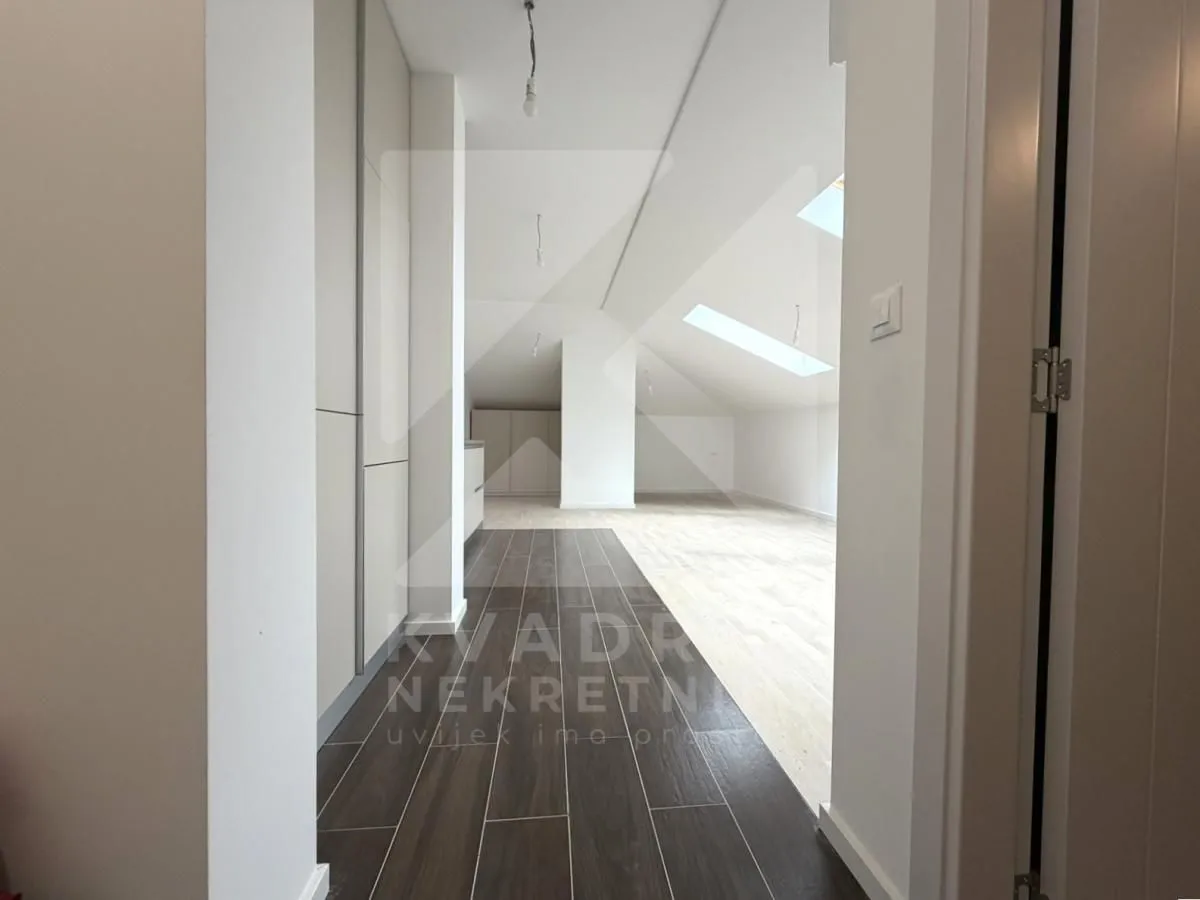 Prodaja, garsonjera, 45m², Tološi, Podgorica