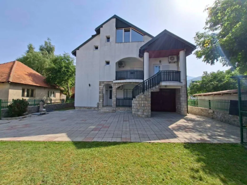 Sale, house, 236m², Smailagića Polje, Kolašin