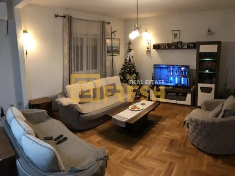 Izdavanje, kuća, 300m², Kokoti, Podgorica - image 7