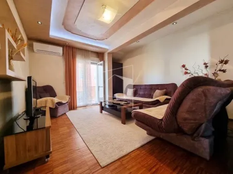 Izdavanje, stan, 72m², Vezirov Most, Podgorica