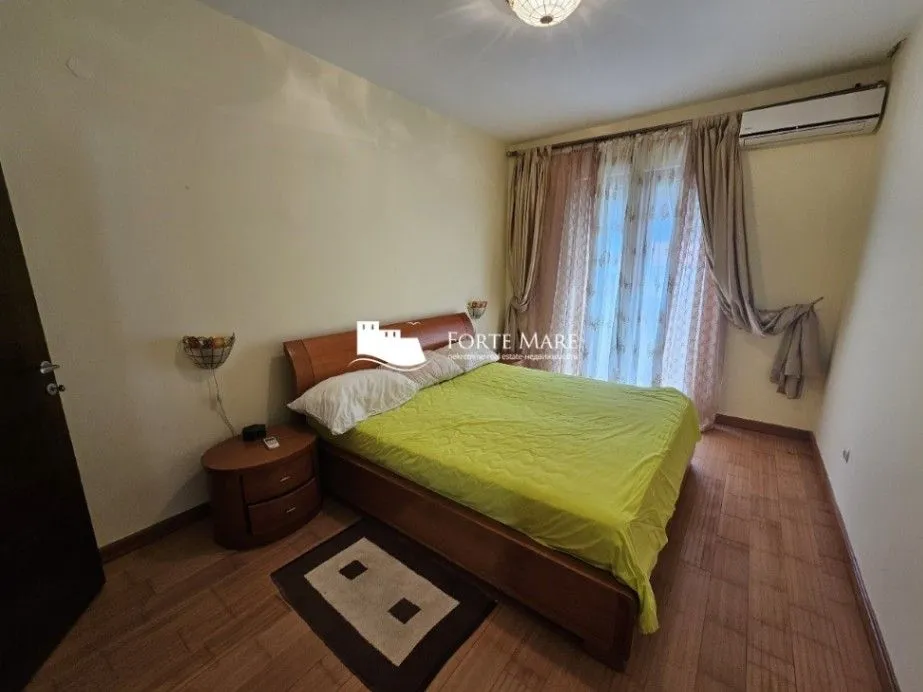Sale, three bedroom apartment, 146m², Sveti Stefan, Budva