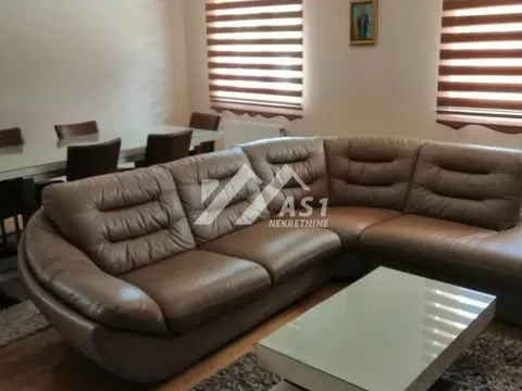 Izdavanje, četvorosoban stan, 95m², Novo naselje, Novi Sad - image 1