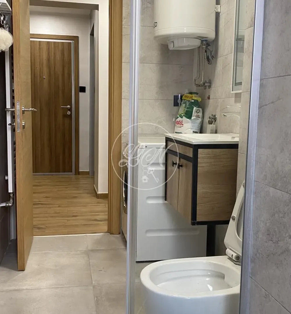 Prodaja, stan, 477m², Centar, Pančevo