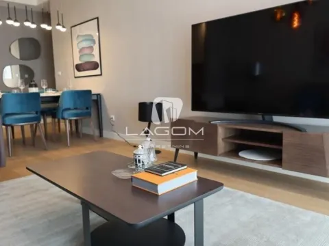 Izdavanje, trosoban stan, 79m², Savski Venac, Beograd - image 3