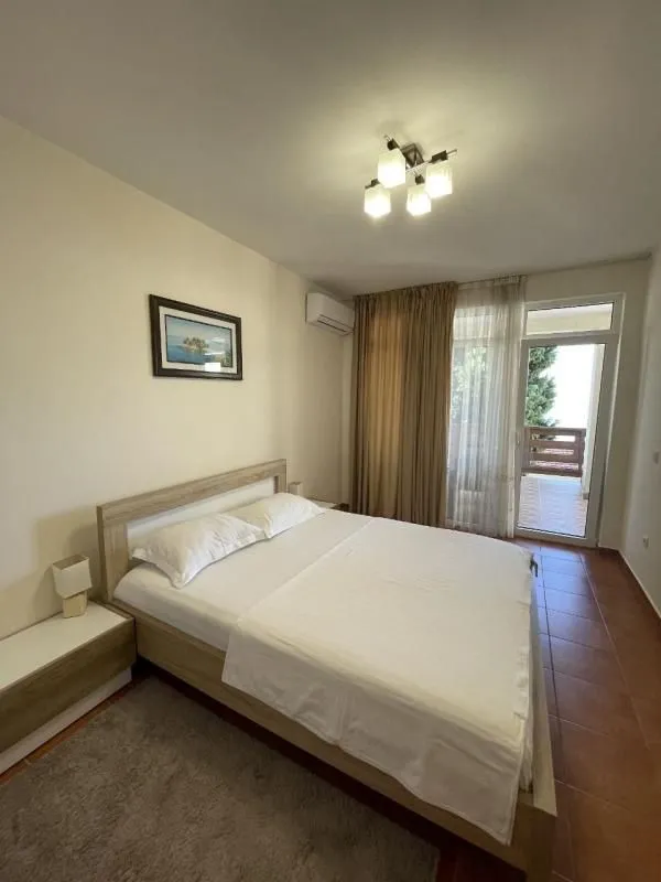 Rent, two bedroom apartment, 129m², Šušanj, Bar