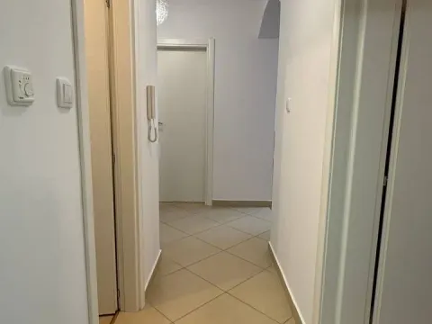 Rent, one bedroom apartment, 58m², Centar, Budva - image 10