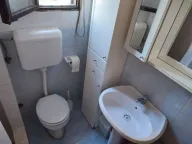 Izdavanje, dvosoban stan, 60m², Stari Aerodrom, Podgorica - image 9