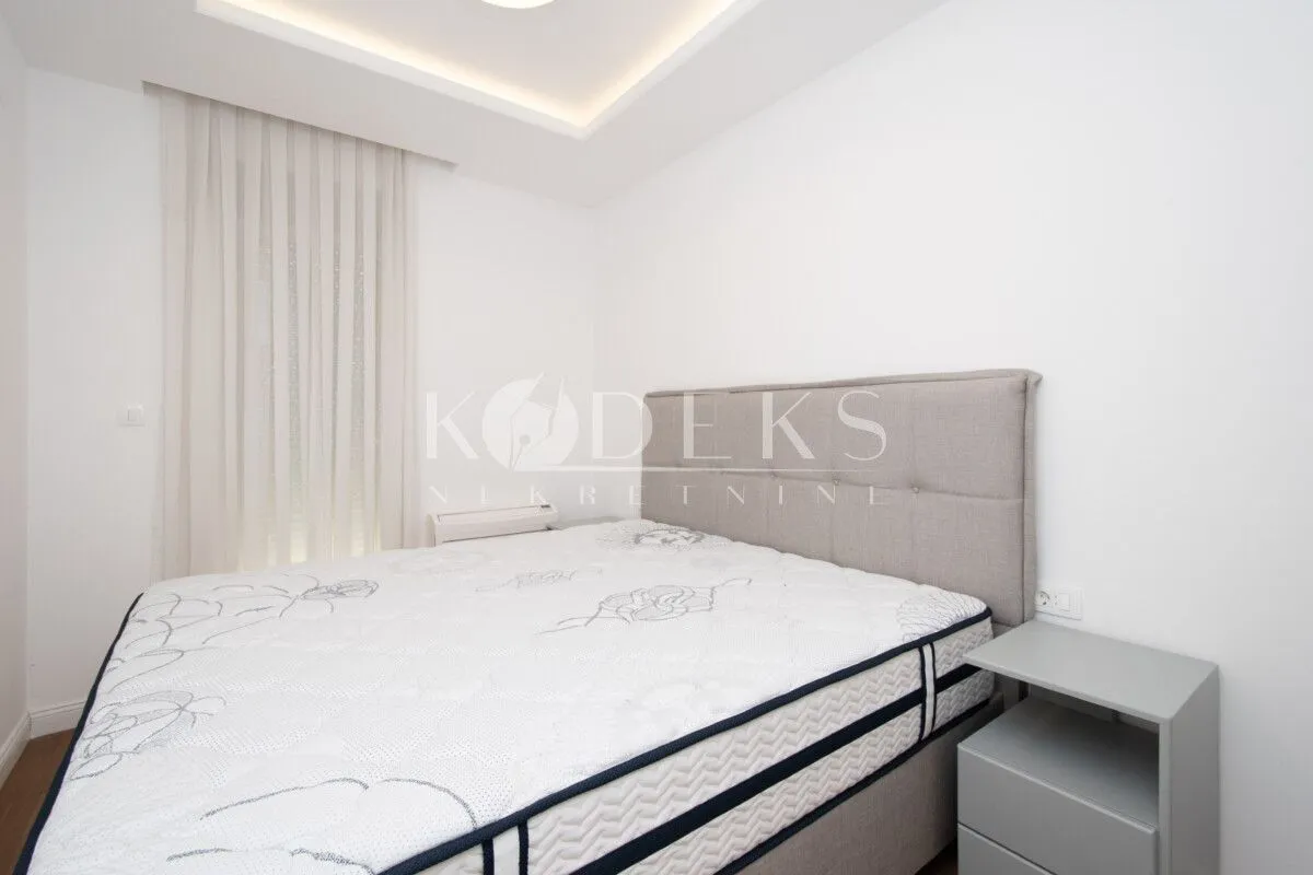 Rent, two bedroom apartment, 77m², 1 maj, Podgorica