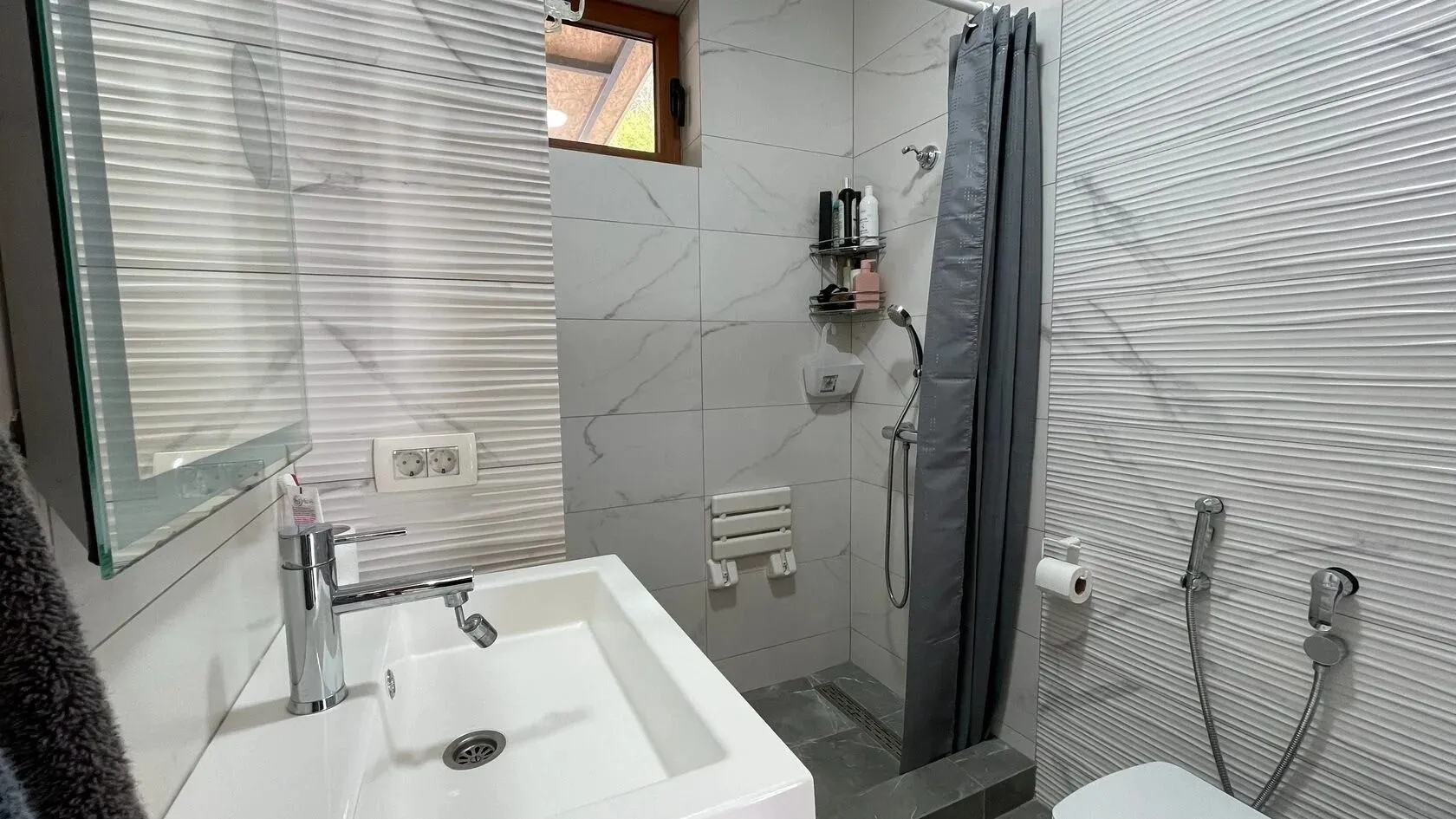 Prodaja, kuća, 250m², Maine, Budva