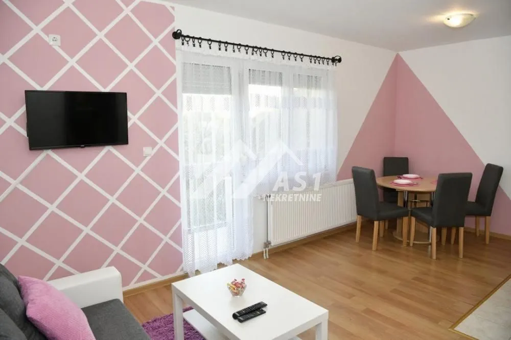 Izdavanje, jednosoban stan, 40m², Klisa, Novi Sad Sve Podlokacije