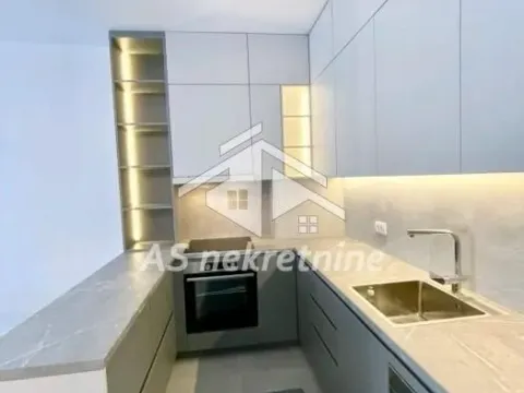 Rent, three bedroom apartment, 60m², Vračar Sve Podlokacije, Beograd - image 10