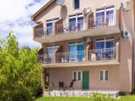 Izdavanje, kuća, 42m², Jaz, Budva - image 1