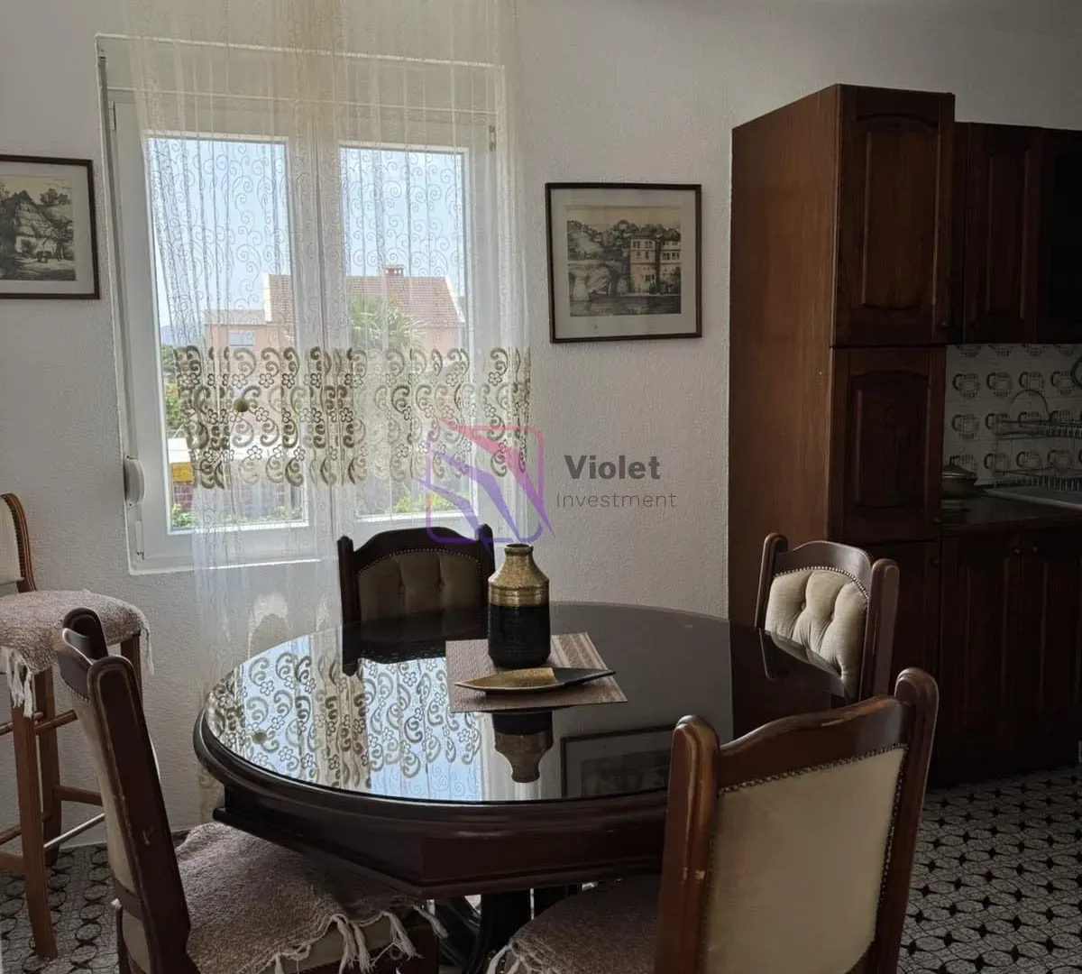 Izdavanje, dvosoban stan, 75m², Gornja Gorica, Podgorica