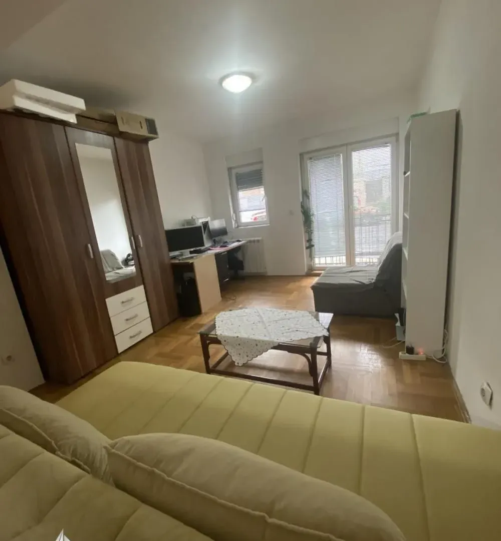 Rent, one bedroom apartment, 33m², Cvetkova Pijaca, Zvezdara Sve Podlokacije