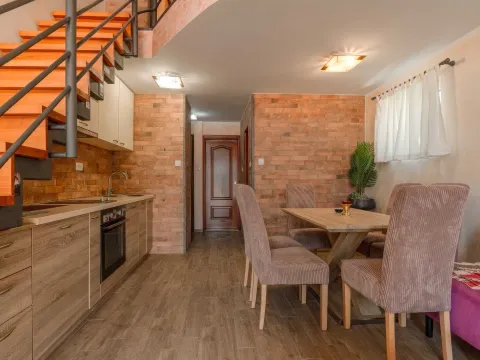 Prodaja, dvosoban stan, 73m², Gospoština, Budva - image 5