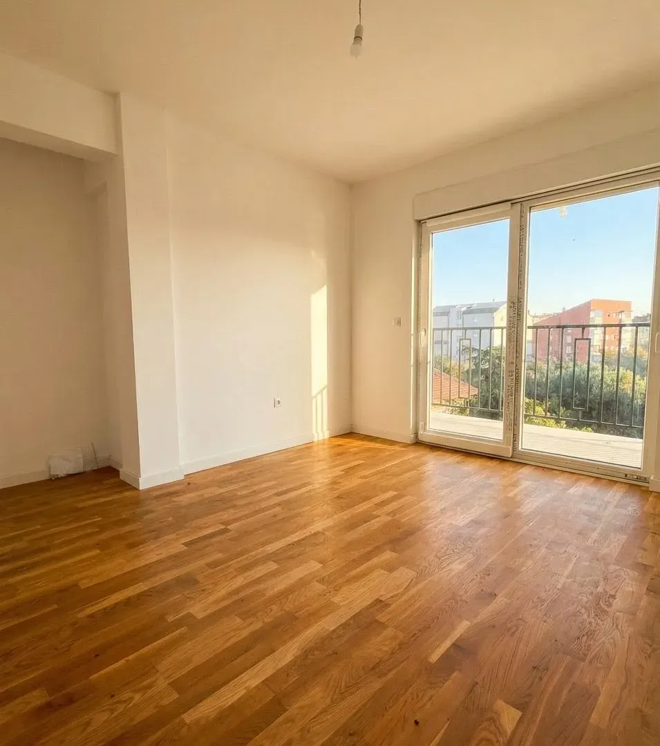 Prodaja, dvosoban stan, 68m², Ljubović, Podgorica