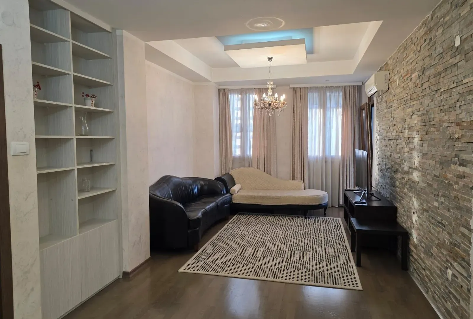 Izdavanje, dvosoban stan, 71m², Preko Morače, Podgorica