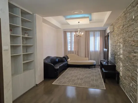 Izdavanje, dvosoban stan, 71m², Preko Morače, Podgorica - image 2