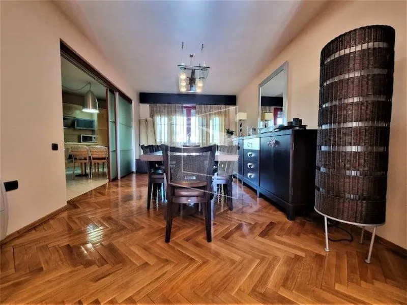 Prodaja, stan, 280m², Preko Morače, Podgorica