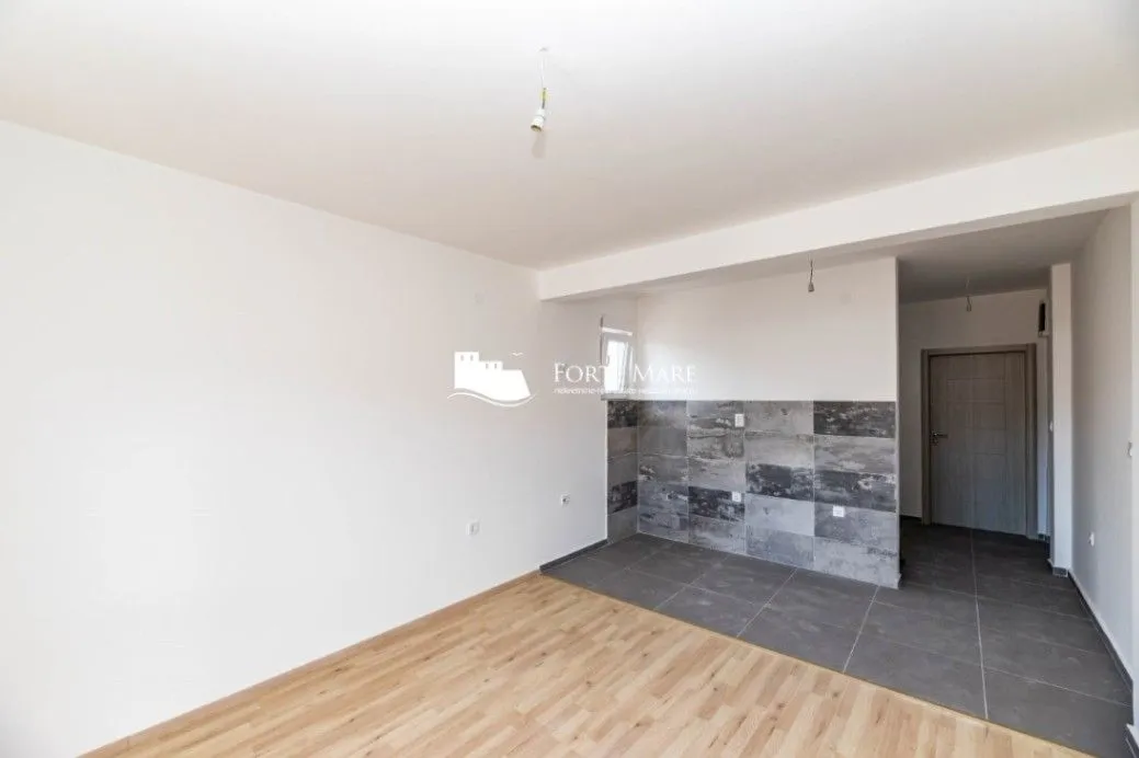 Prodaja, jednosoban stan, 43m², Đenovići, Herceg Novi