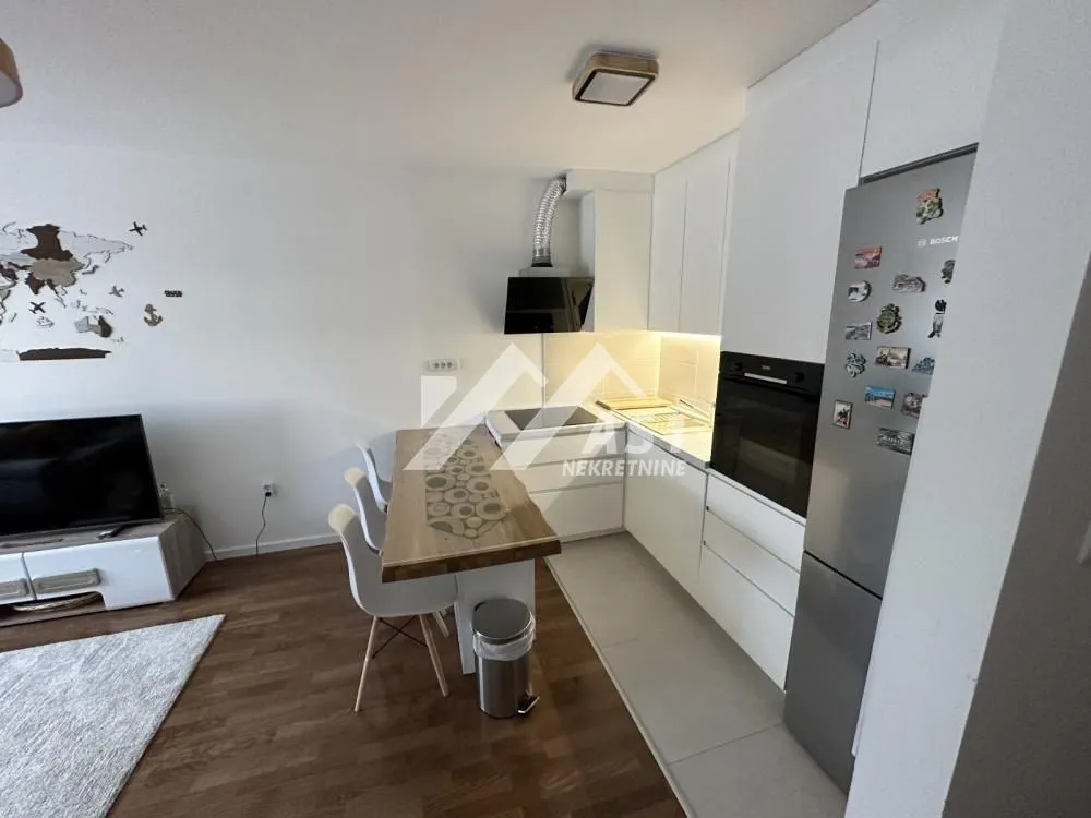 Izdavanje, trosoban stan, 63m², Adice, Novi Sad Sve Podlokacije