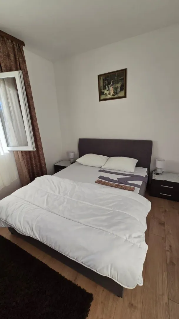 Izdavanje, jednosoban stan, 45m², Mažina, Tivat