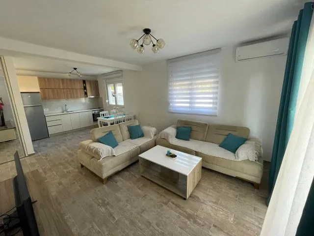 Izdavanje, jednosoban stan, 45m², Gradiošnica, Tivat