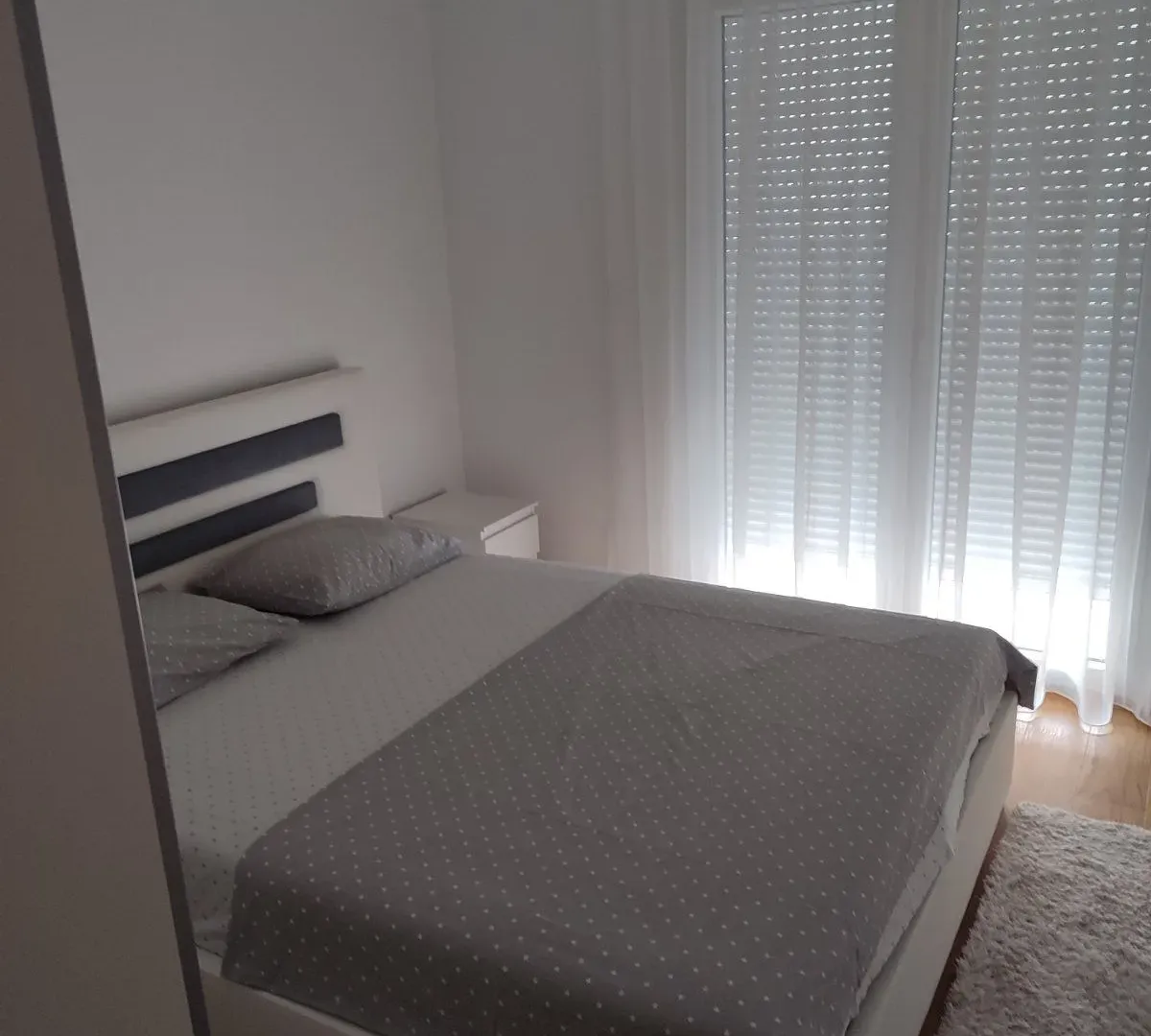 Izdavanje, jednosoban stan, 45m², New City, Podgorica