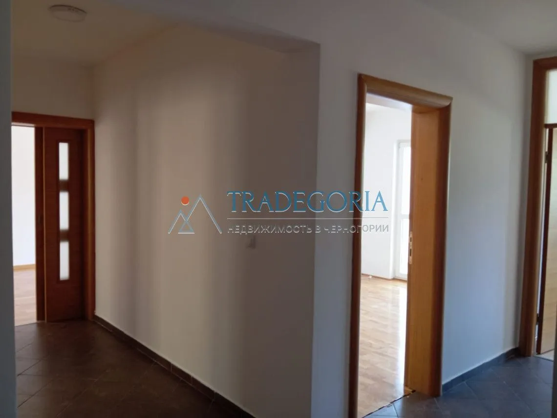 Prodaja, dvosoban stan, 83m², Bar, Crna Gora